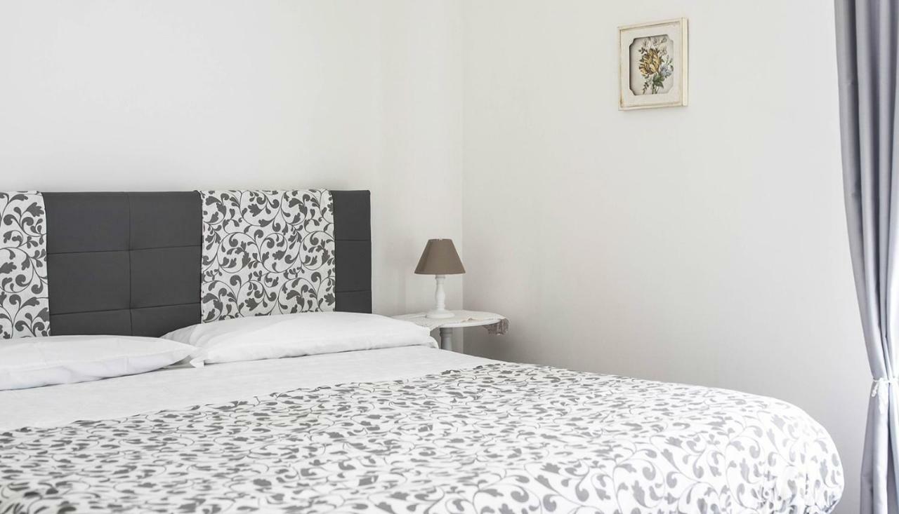 B&B Liola Patti Eksteriør billede